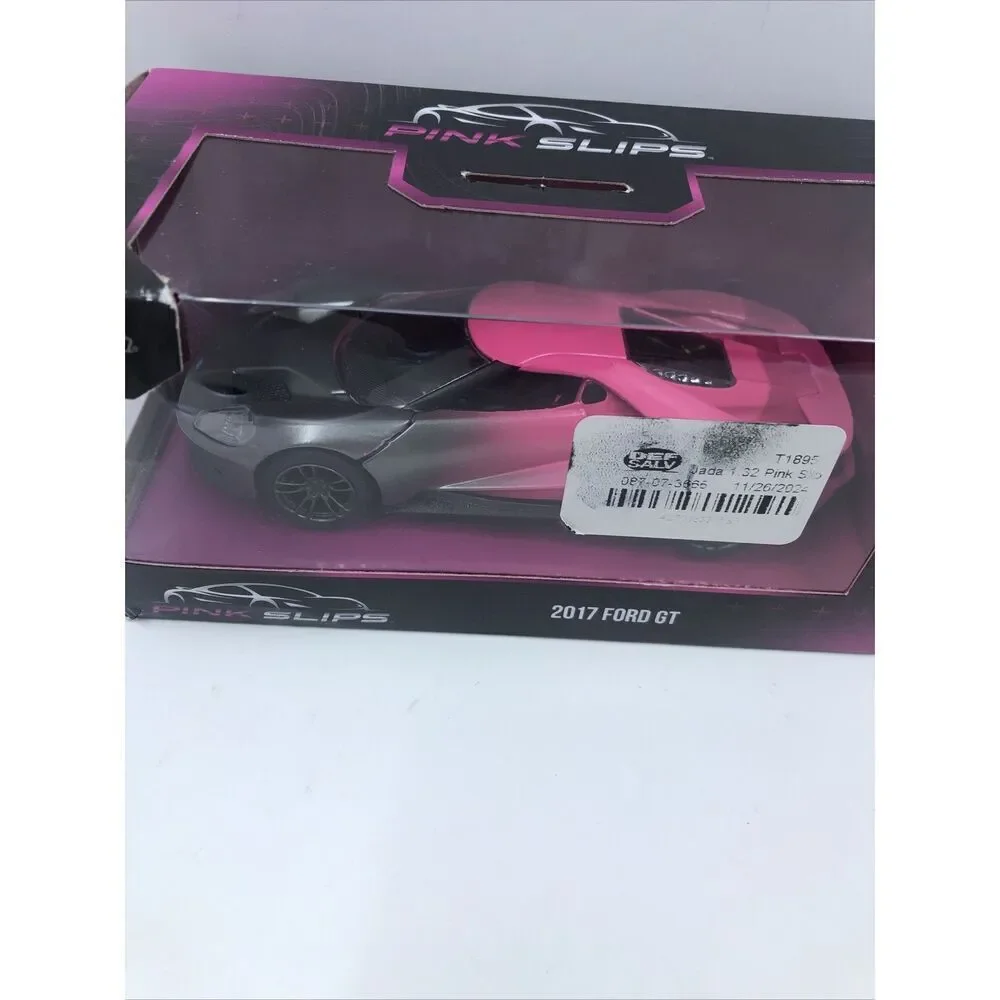 2017 Ford GT, Jada 1:32 Pink Slips Diecast Car . New. Please Read